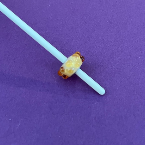 Trollbeads Golden Bud bead. - Picture 8 of 9